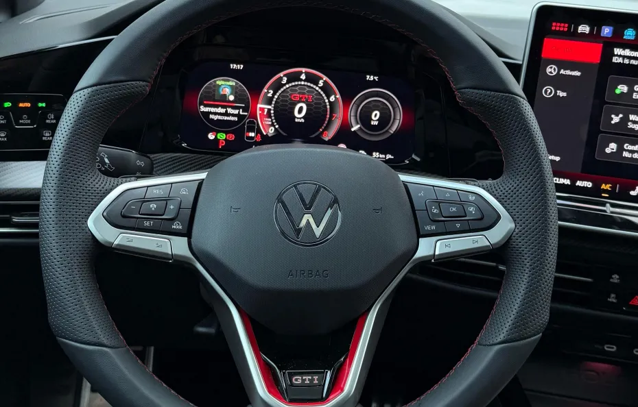 huur Volkswagen Golf 8.5 GTI Clubsport 1