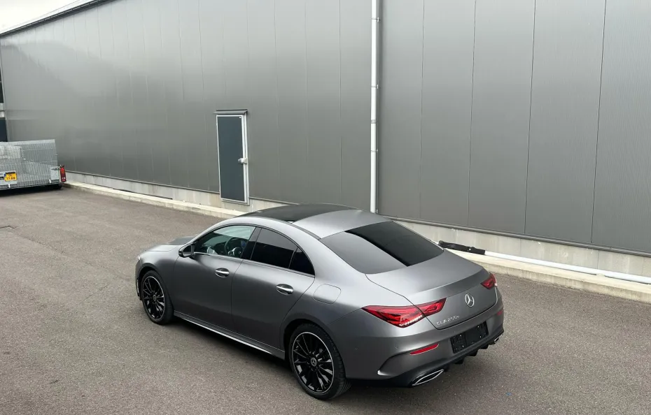 huur Mercedes Benz CLA250e 1