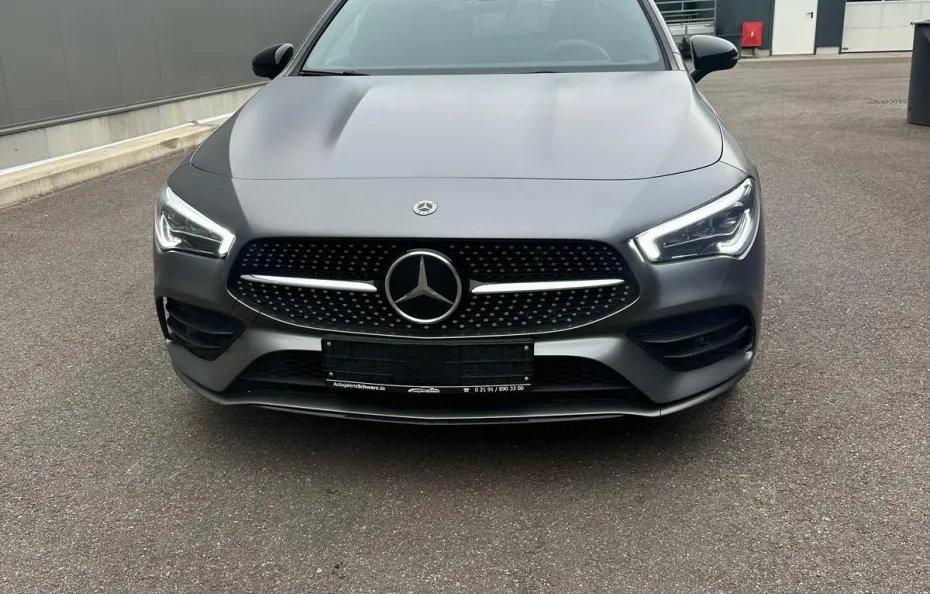 huur Mercedes Benz CLA250e 1