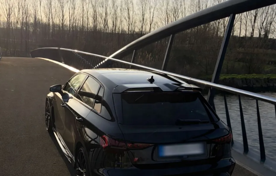 huur Audi RS3 Sportback (2025) 1