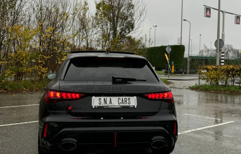 huur Audi RS3 Sportback (2025) 1