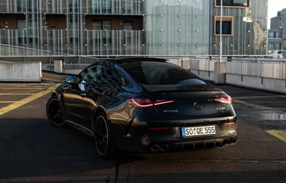 huur Mercedes Benz CLE53 AMG 1