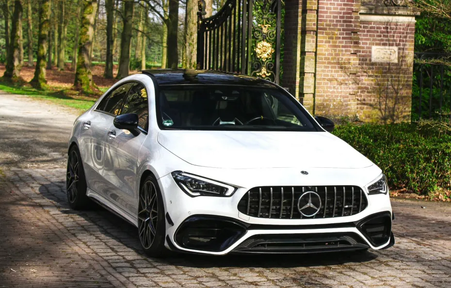 huur Mercedes Benz CLA45s AMG 1
