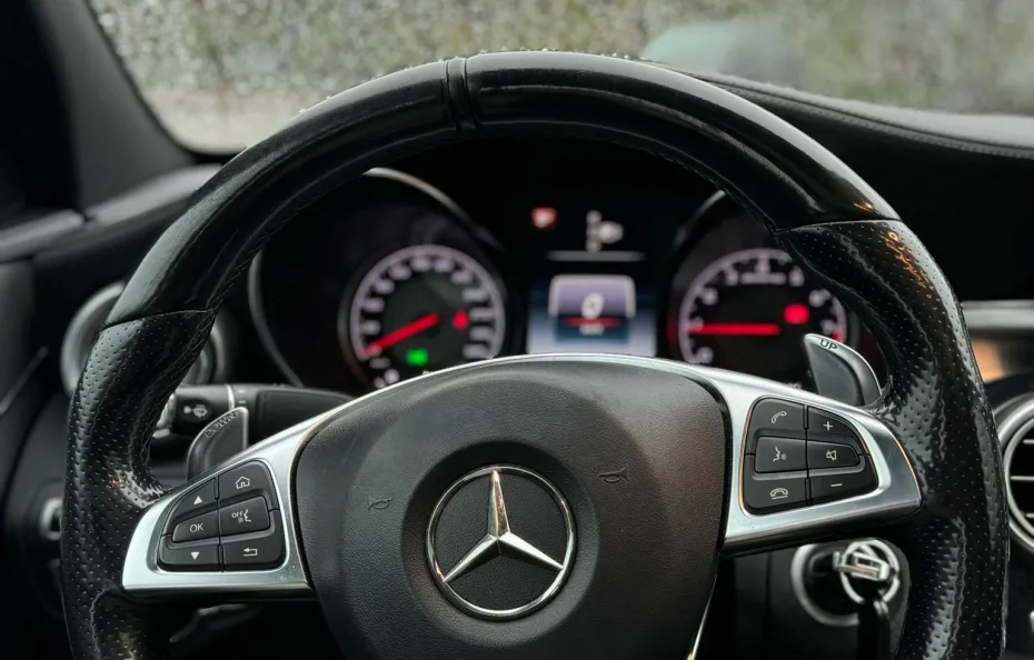 huur Mercedes Benz C63s AMG 1