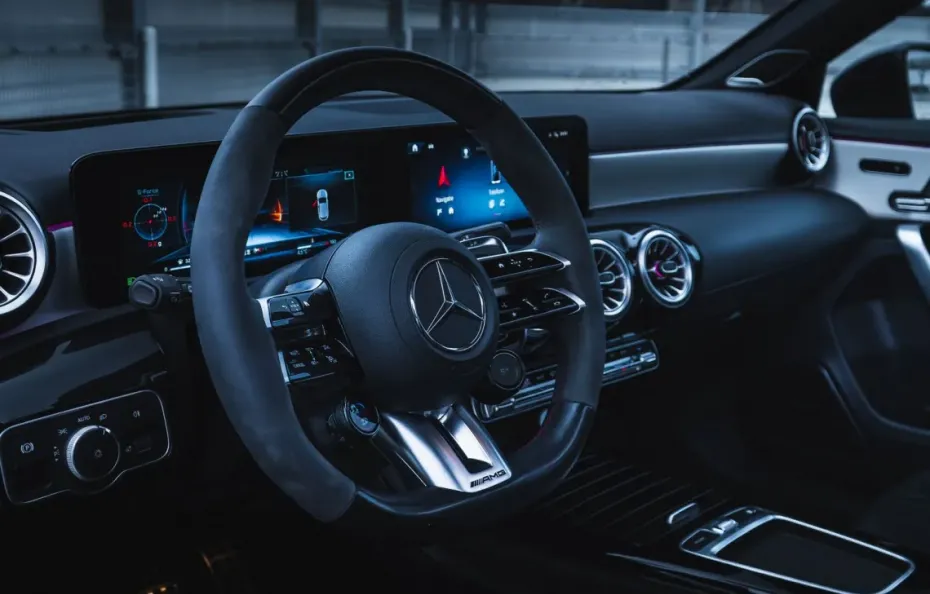 huur Mercedes Benz A45s AMG (2025)