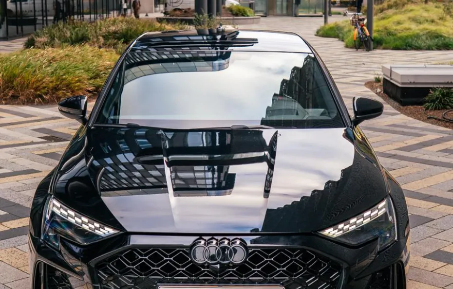 huur Audi RS3 Sportback (Kuipstoelen)