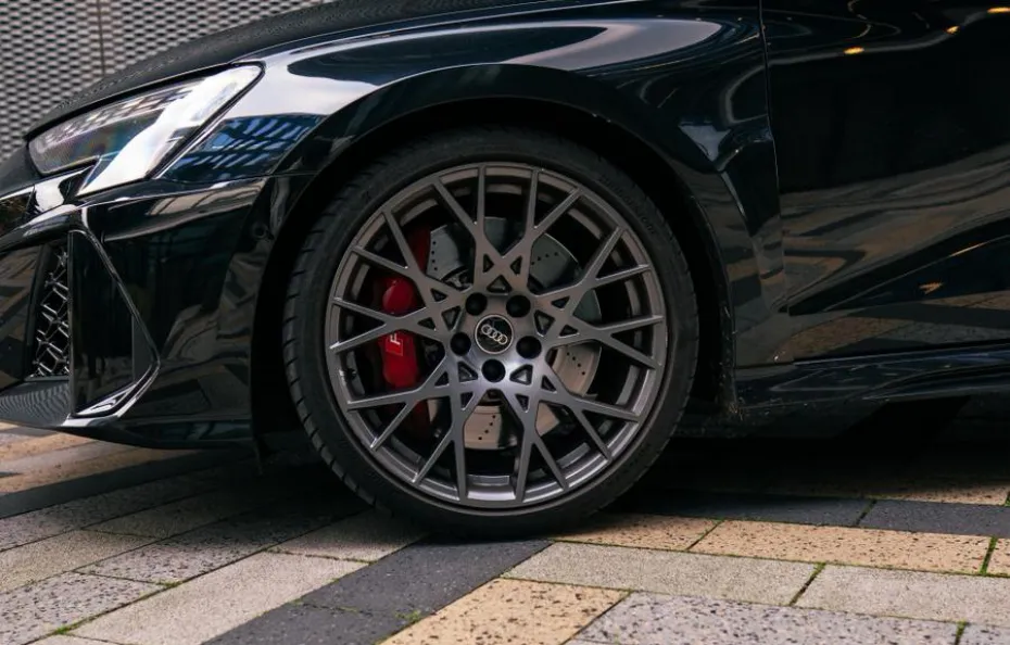 huur Audi RS3 Sportback (Kuipstoelen)